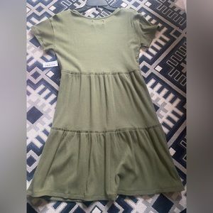 green girls dress new with tags tags never worn